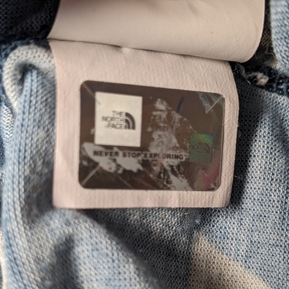 The North Face Geometric Design Woman's T-shirt Blue And White Size Large - Picture 10 of 10